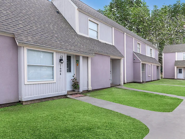 Gulf Coast Townhomes — Photo 5