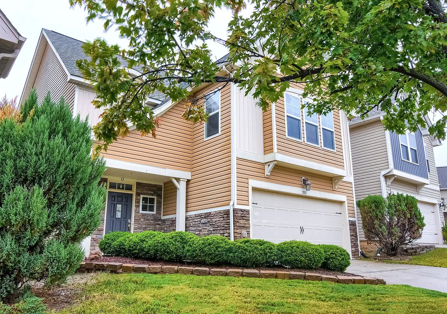4 Bedroom Single Family in Morrisville — Photo 4