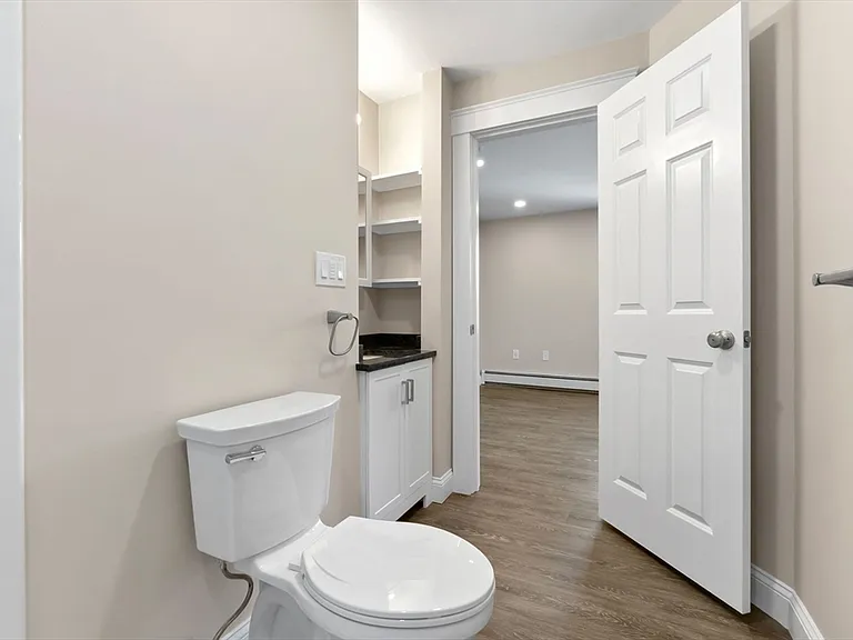 28 Poplar St #9 — Photo 14
