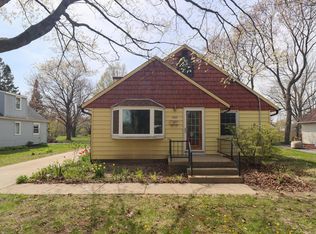 6745 N 56th St, Milwaukee, WI 53223