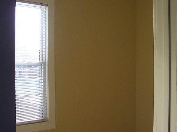 4th image of 3205 W Warner Ave #1