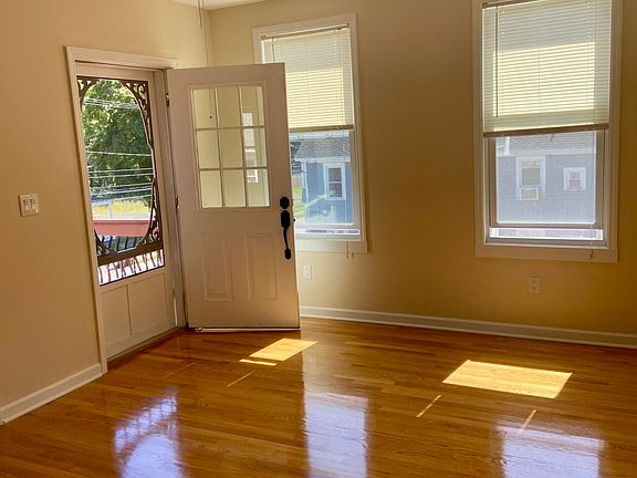 5th image of 293 S Main St #2