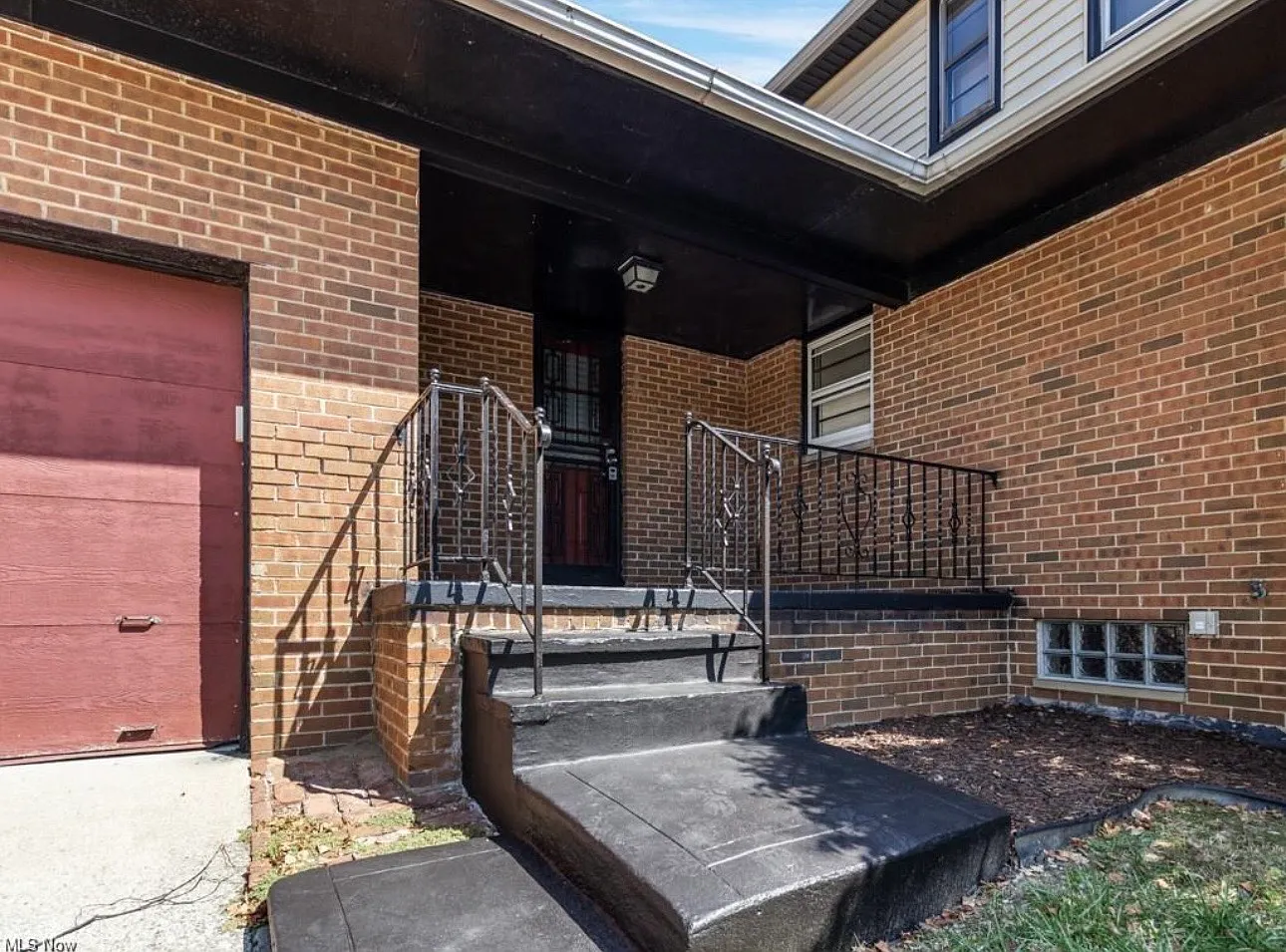 3 bed, 1936 sqft, $2,400 — Photo 4