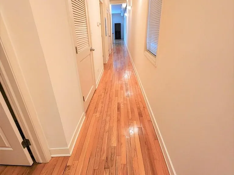2329 W Harrison St #3 — Photo 6