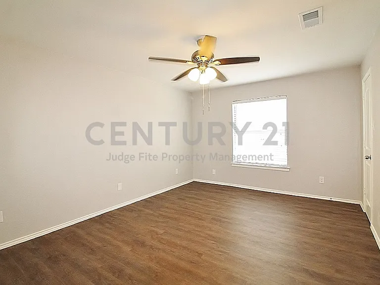 6620 S Creek Dr — Photo 11