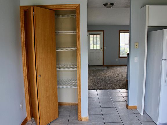 3rd image of 2540 W Mulford Ct SE