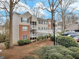 330 Teal Ct, Roswell, GA