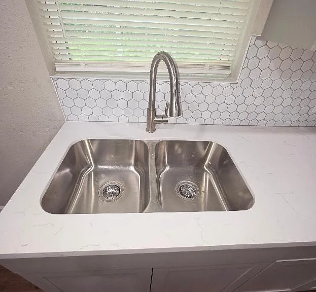 7343 Le Havre Rd — Photo 9