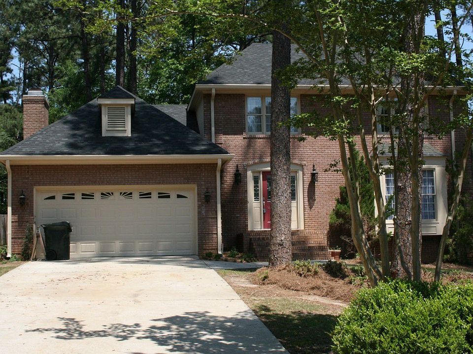 1st image of 105 Fernwood Dr