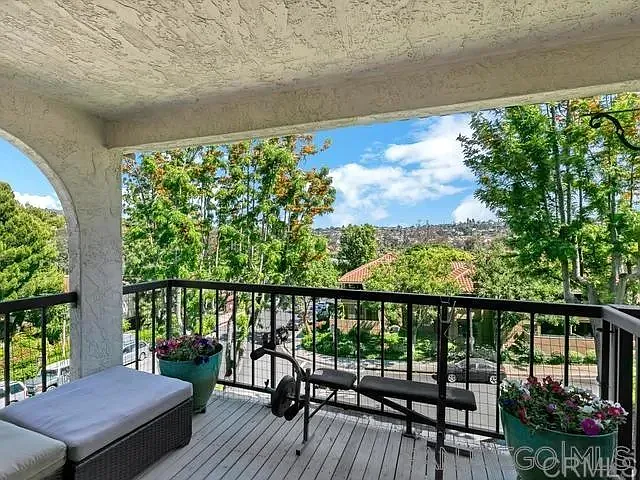 2376 Caringa Way #G — Photo 5