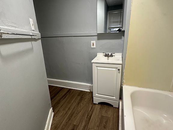 5th image of 199 Saltonstall Ave Fl 2