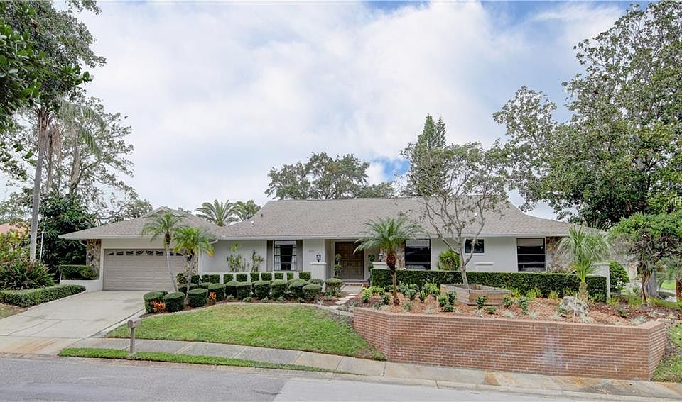 1st image of 3004 Bluffs Dr