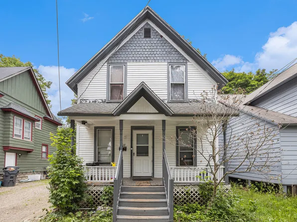 1018 Oak St, Kalamazoo, MI 49008