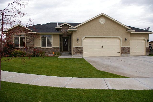 1st image of 1197 N Indian Hollow Dr