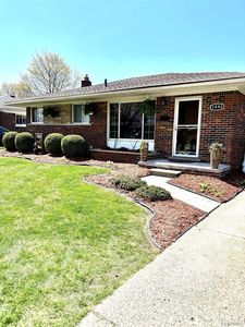 3440 Maidstone St, Trenton, MI, 48183