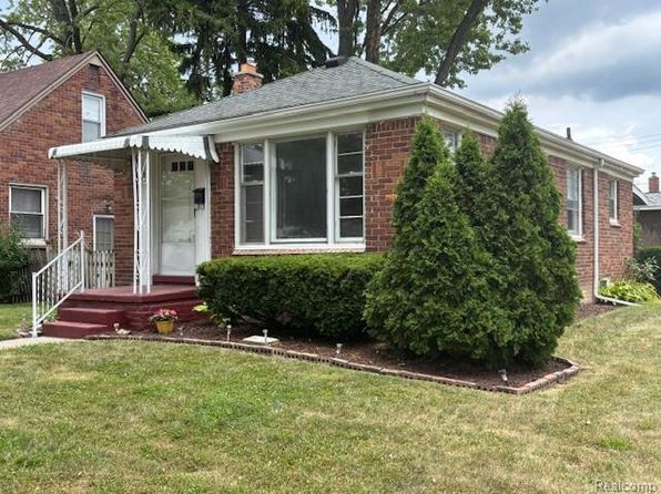 4241 Duplex Ave