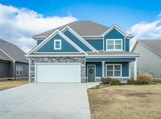 168 Country Cove Dr, Rossville, GA 30741