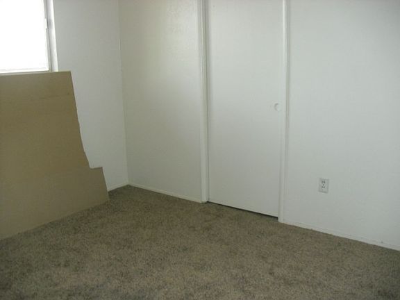 4th image of 2541 E Silver St #3
