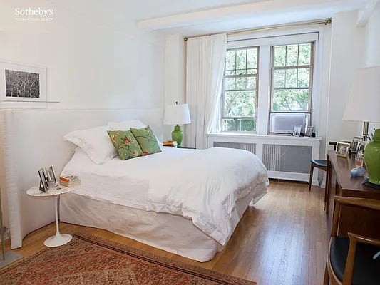 Rented by Sotheby's International Realty | media 12