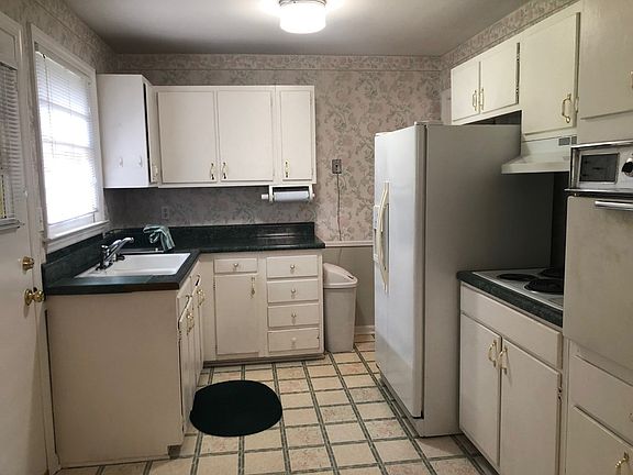 4th image of 461 Brentwood Dr