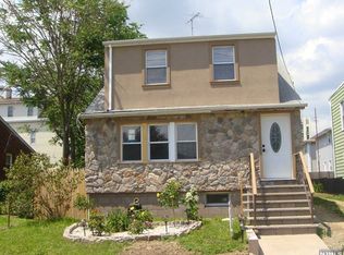 73 Lester St, Wallington, NJ 07057