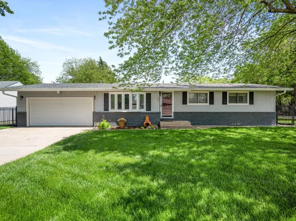524 S Main St, Whitewater, KS 67154