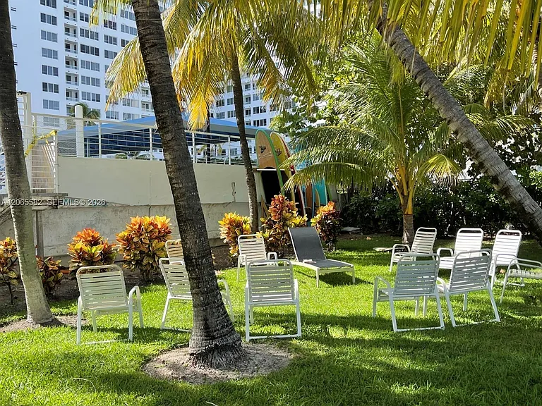 5001 Collins Ave #9E — Photo 7
