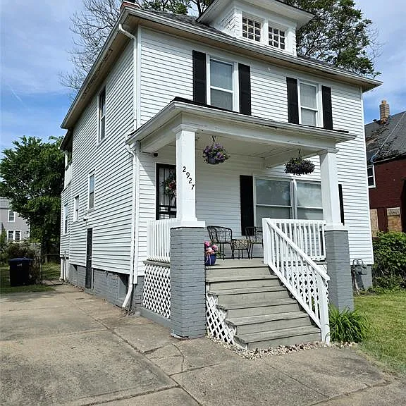 2927 Seyburn St — Photo 37