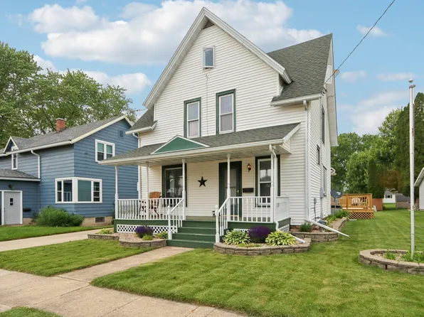 215 Randolph St, Randolph, WI 53956