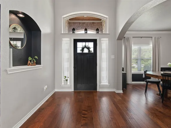 103 Daisey Ln, Justin, TX 76247