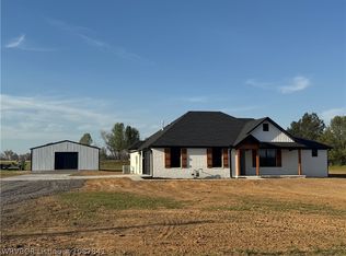 1006 Raleigh St, Lavaca, AR 72941