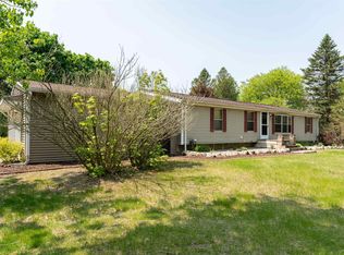 431 N Elm Grove Rd, Lapeer, MI 48446