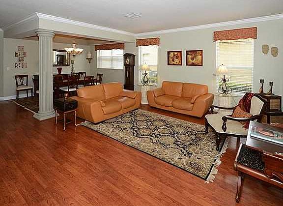 3rd image of 16502 Diamond Pl