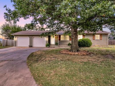 518 Meadowbrook Ct, Newton, KS, 67114