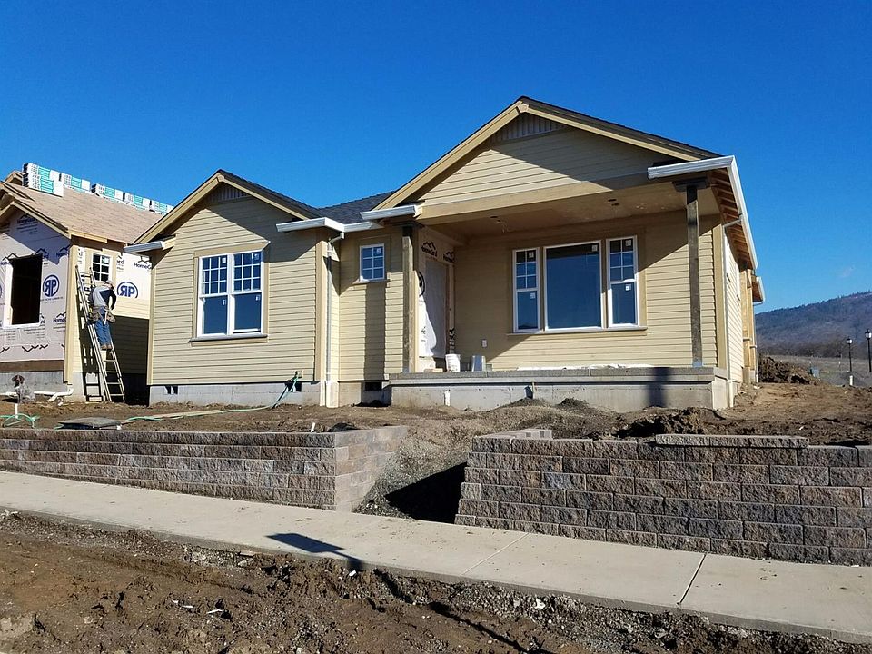 1st image of 3887 Creek Mont Dr