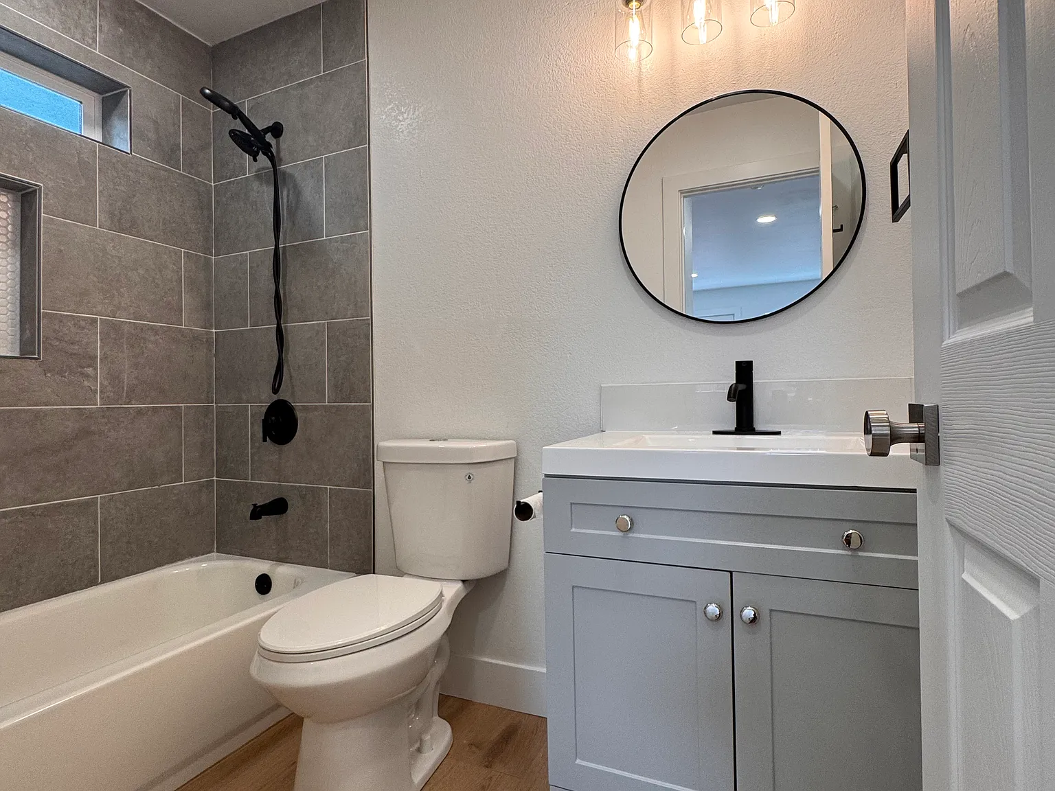 1 bed, 504 sqft, $2,100 — Photo 3