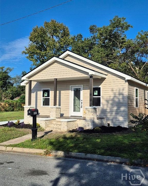 1st image of 207 Cleland Avenue