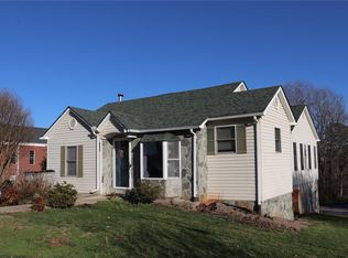 2541 Grandview Cir SW, Lenoir, NC 28645