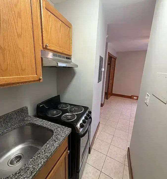1st image of 1175 Chapel St #404