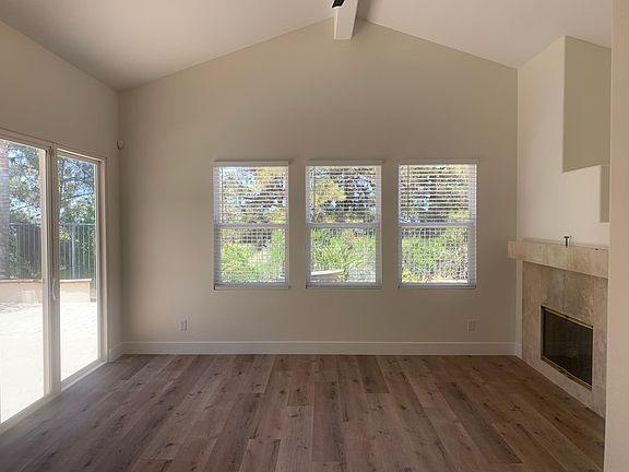 5th image of 1536 Black Walnut Dr