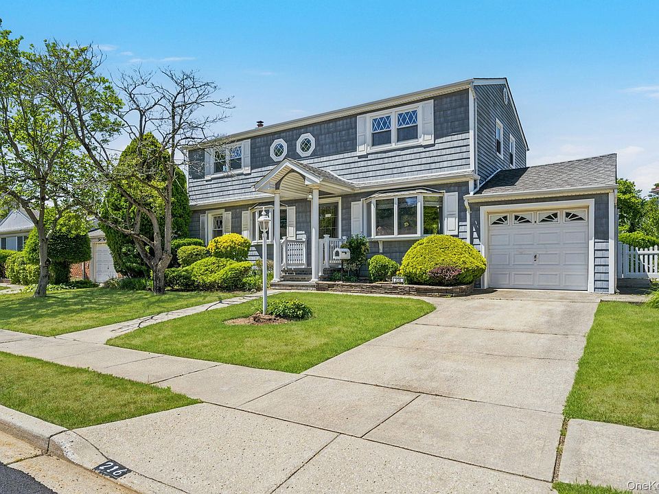 1st image of 216 Gardner Avenue