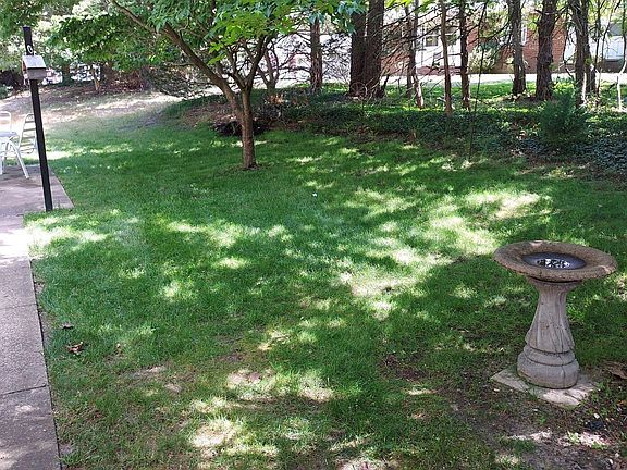 2nd image of 139E Hudson Parkway
