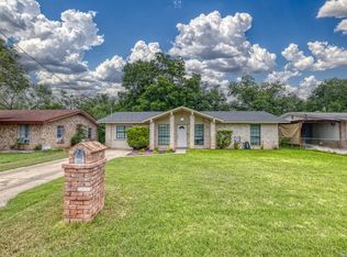 208 PULLIAM ST, Uvalde, TX 78801