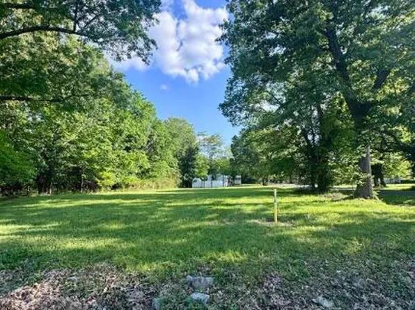 3100 Shelbourne St, Paducah, KY 42003
