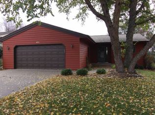 620 Evergreen Dr, New Richmond, WI 54017