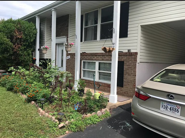 512 N York Rd #A — Photo 2