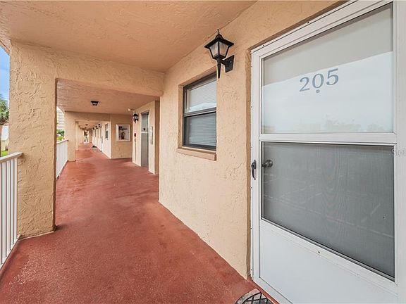 5th image of 19451 Gulf Blvd APT 205
