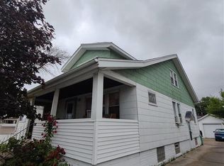7369 Bernice Ave, Center Line, MI 48015