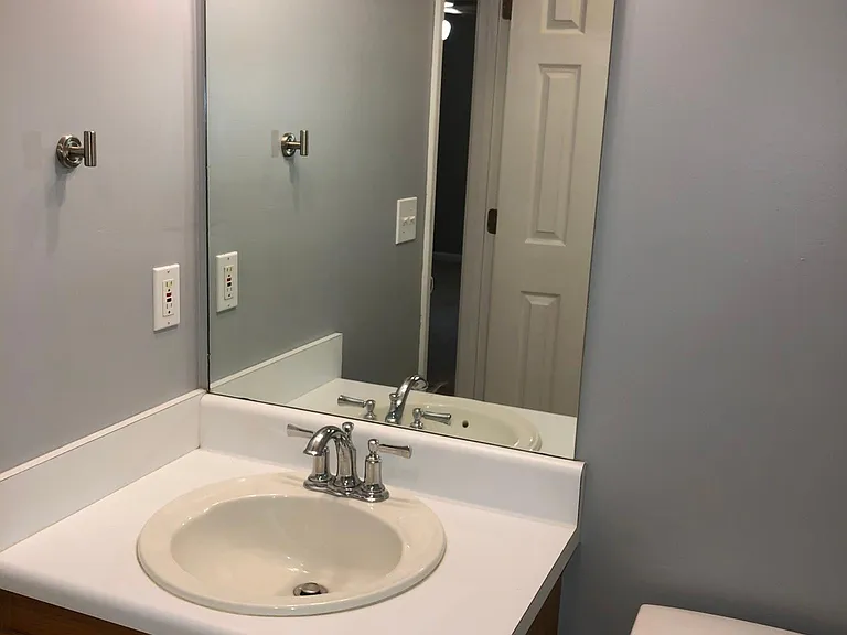 301 Fox Tail Dr — Photo 3