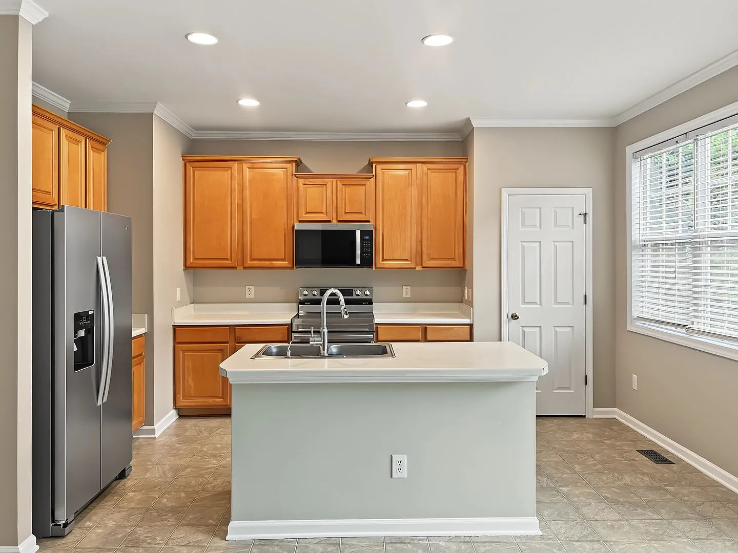 North Raleigh Delight! — Photo 4